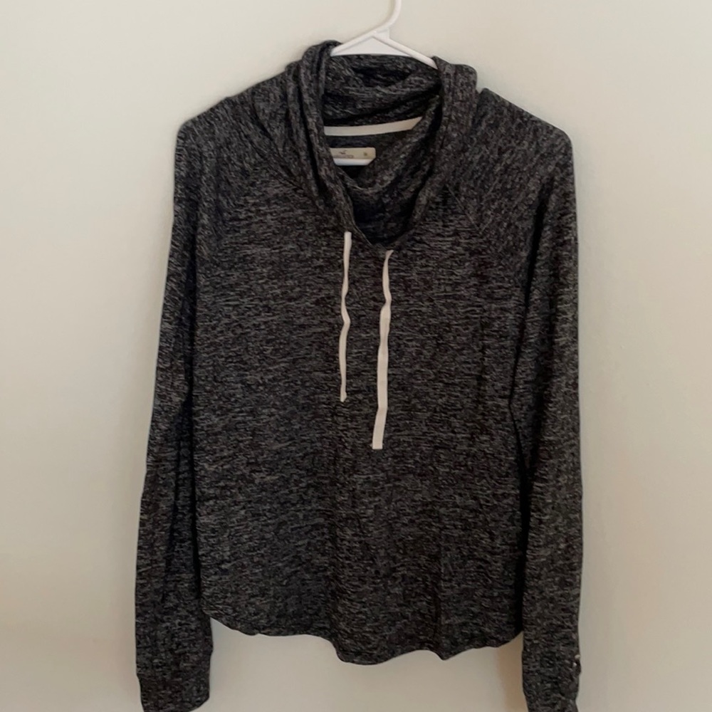 Hollister Funnel Neck Sweatshirt